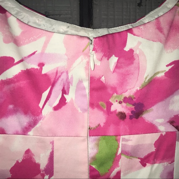 New Directions dress, pink floral watercolor look, full skirt portion, pockets! - Picture 7 of 9